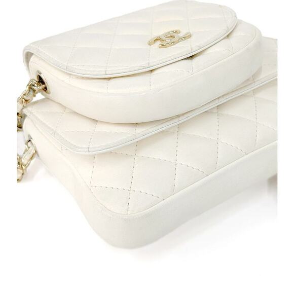 CHANEL White Flap Chain Shoulder Bag A-A25763 - Picture 10 of 12